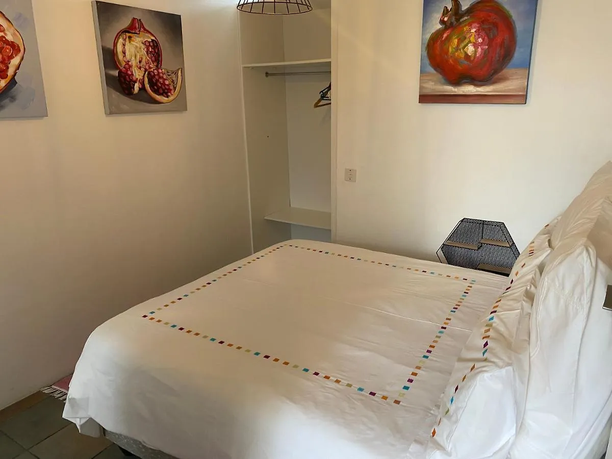 ***  Admiralty Bed & Breakfast Bed & Breakfast Muizenberg South Africa