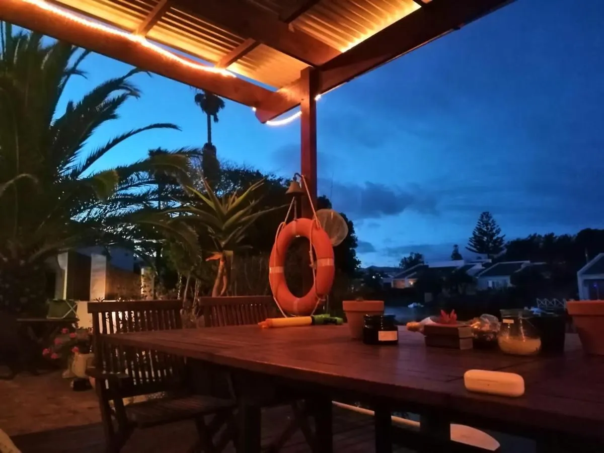 Admiralty Bed & Breakfast Muizenberg