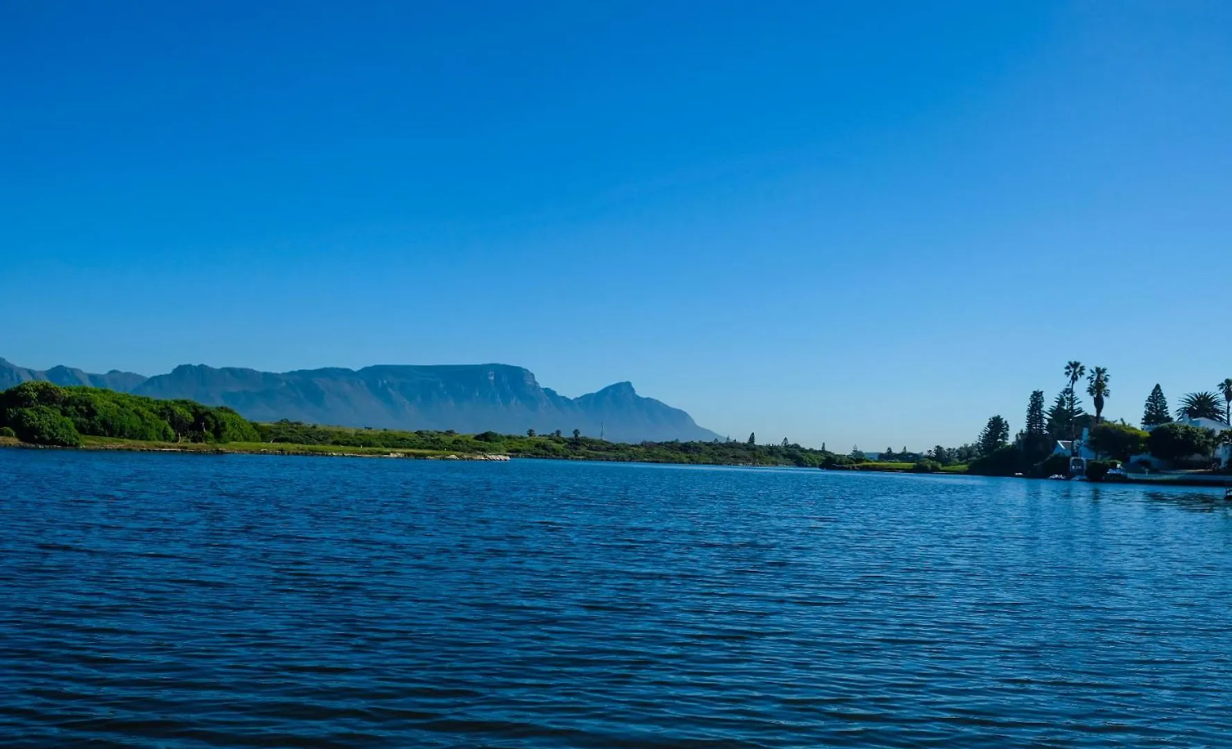 Admiralty Bed & Breakfast Muizenberg